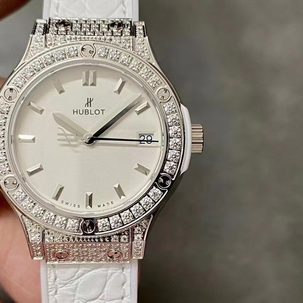 위블로 클래식 은장 다이야