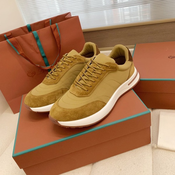 로로피아나 위크엔드 워크 스니커즈