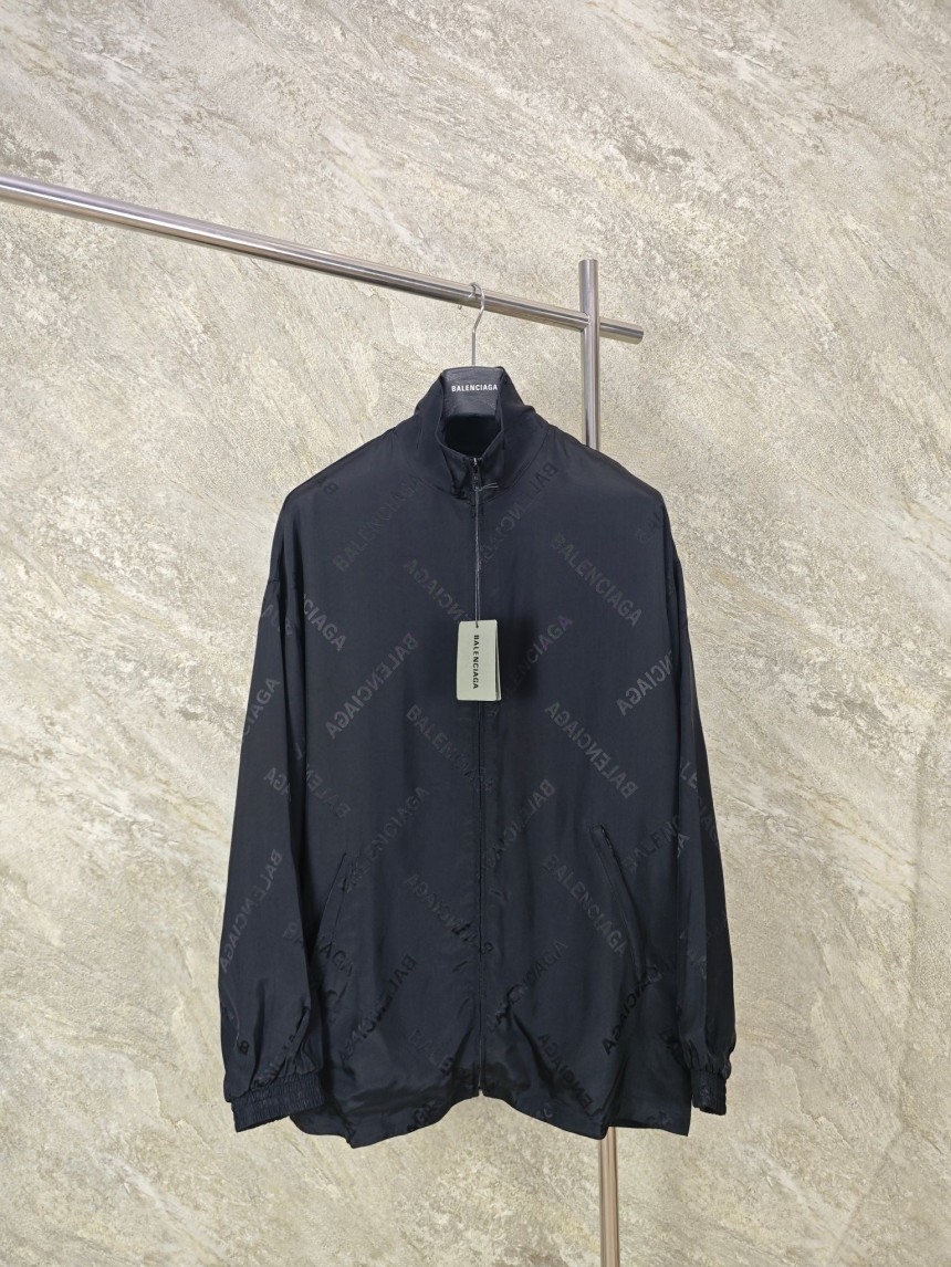 발렌시아가 로고 윈드브레이커