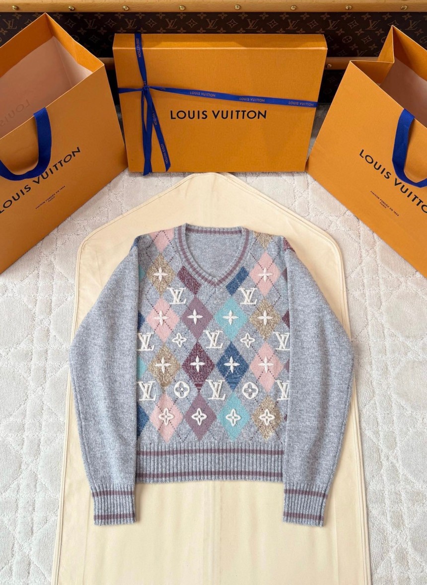 루이비통 3D 시그니처 아가일 풀오버 니트