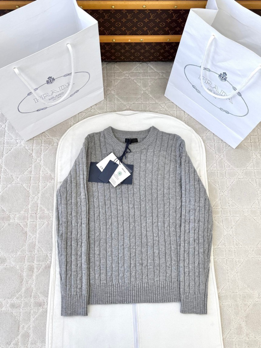 프라다 케이블 니트