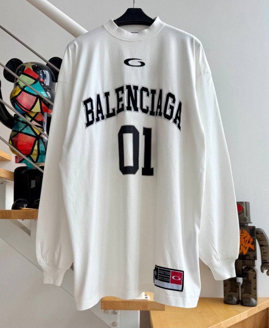 발렌시아가 바스켓볼 사이즈 롱슬리브