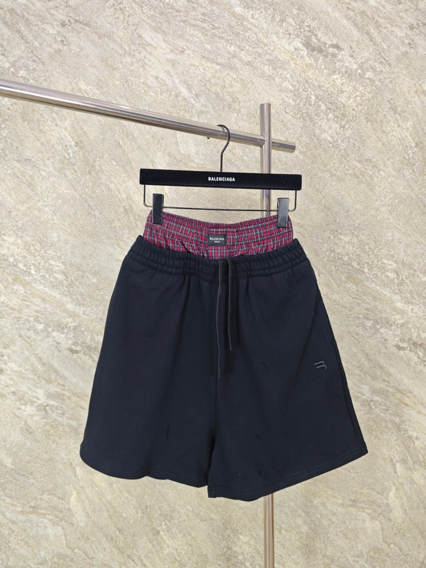 발렌시아가 새깅 반바지