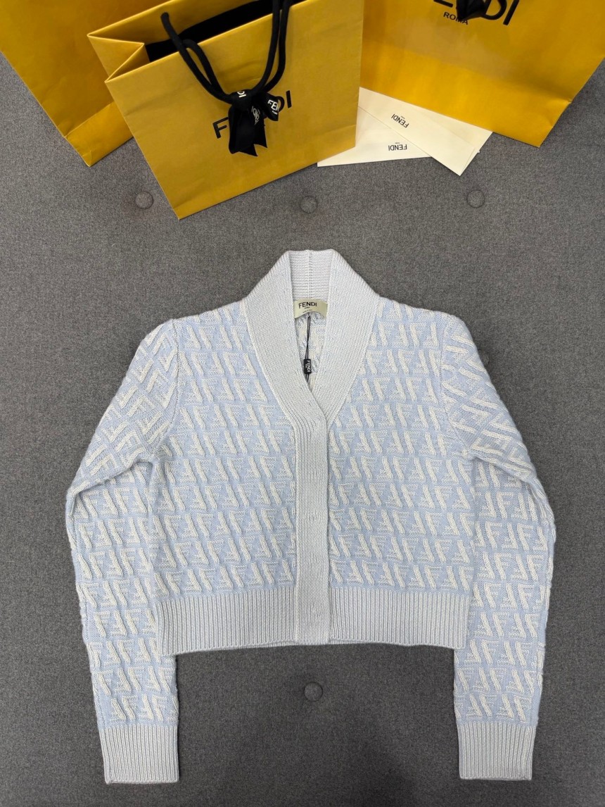 펜디 자카드 캐시미어 가디건 셋업