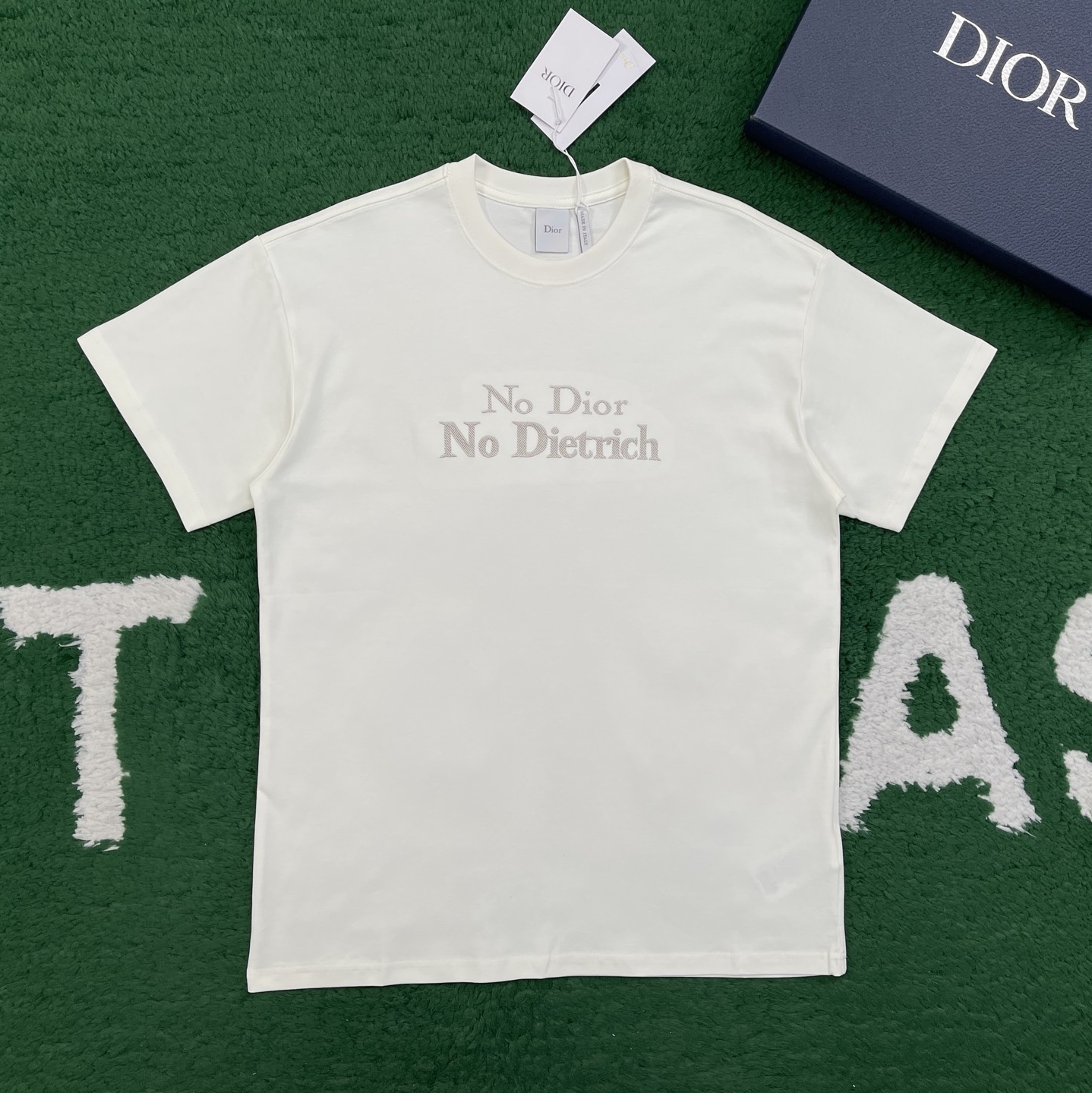 디올 자수 티셔츠 (2종)