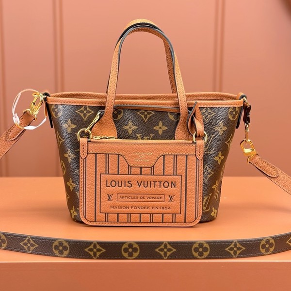 루이비통 네버풀 인사이드아웃 BB 백 탄 M12209