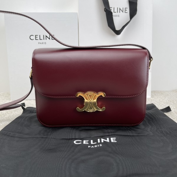 셀린느 클래식 카프스킨 트리옹프백