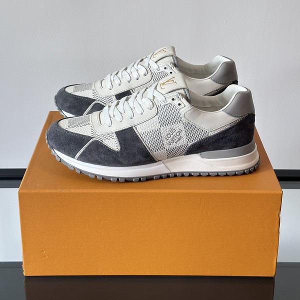 루이비통 런 어웨이 스니커즈