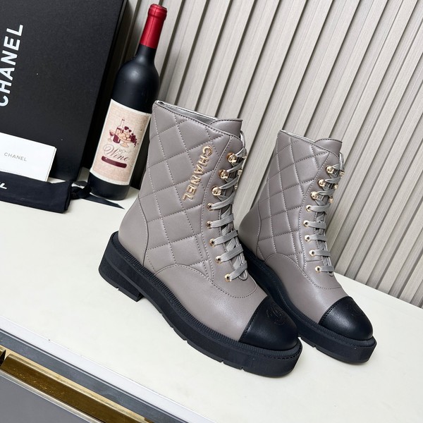 샤넬 25SS 컴뱃 퀄팅 하프부츠 램스킨