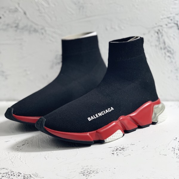 발렌시아가 스피드 트레이너