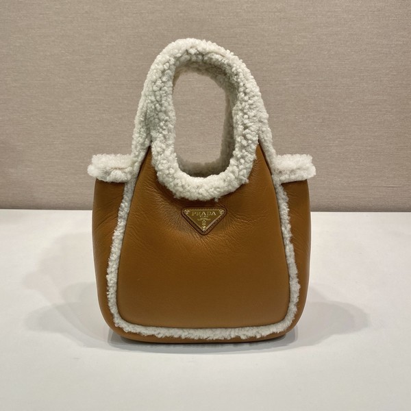 프라다 시어링 양털 미니 코냑 백
