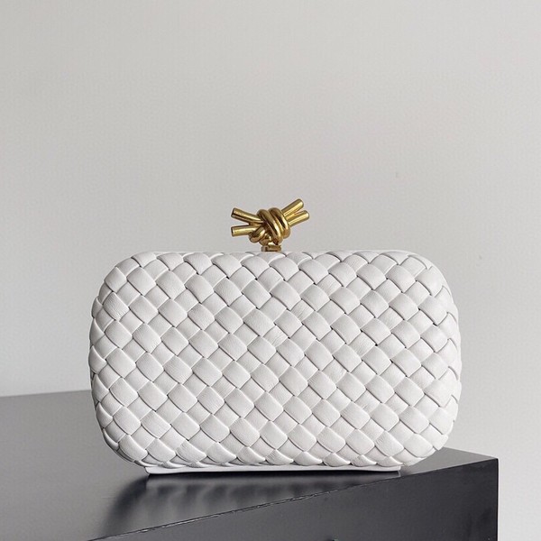 보테가베네타 놋 클러치