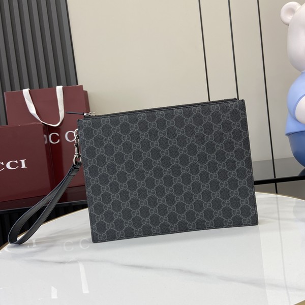 구찌 GG 엠블럼 클러치