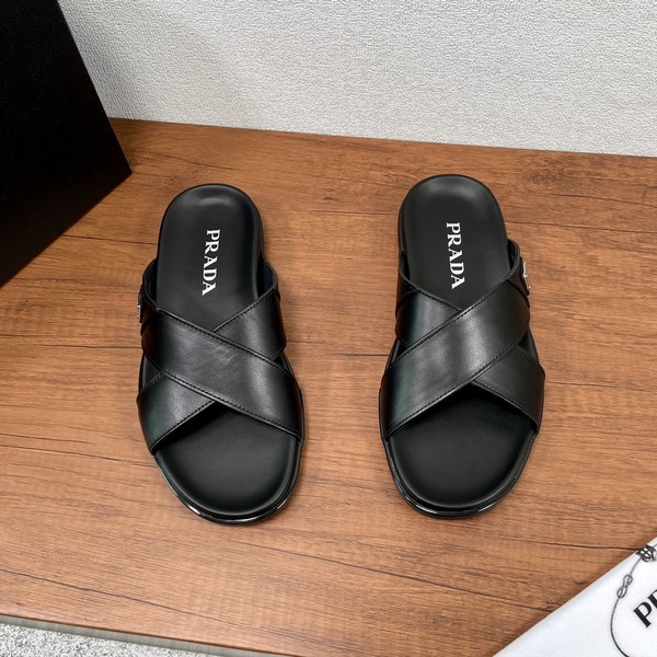 프라다 삼각 로고 레더 슬리퍼