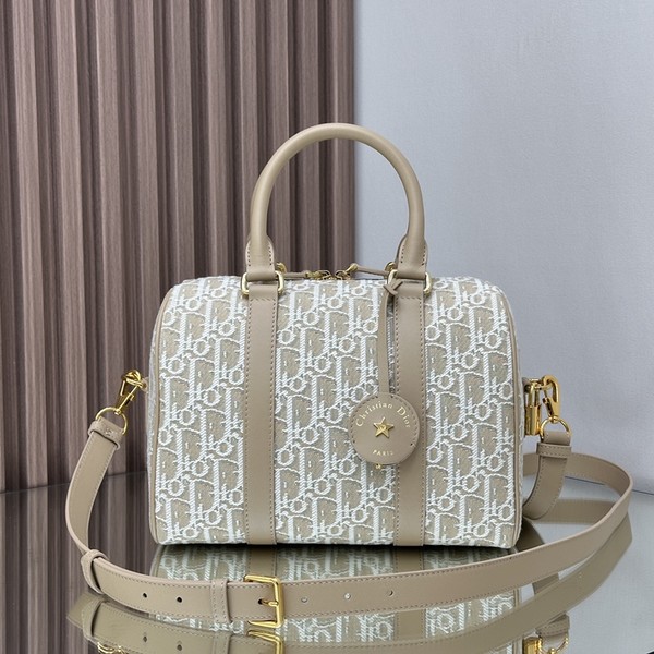 디올 그루브 토트백 25