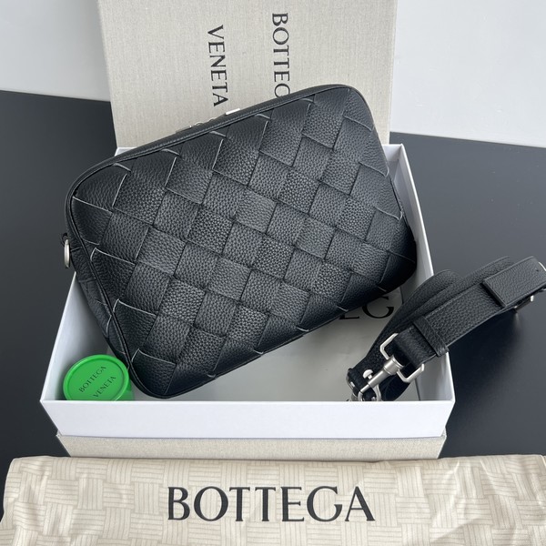 보테가 베네타 인트레치아토 크로스백 755925