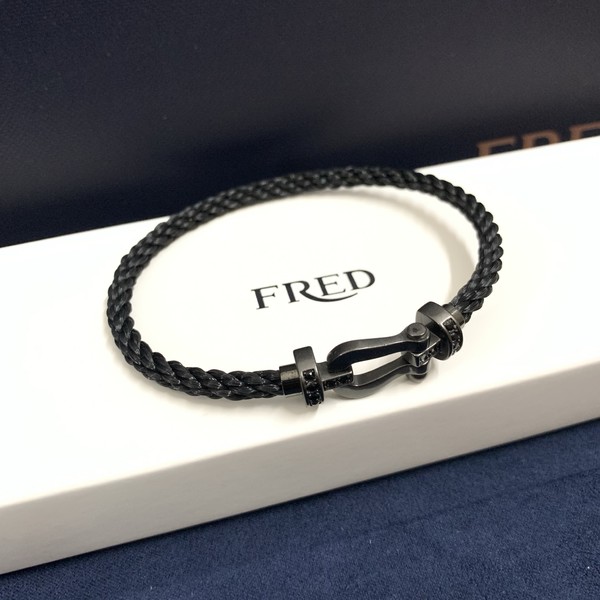 프레드 포스텐 하프 파베 버클 브레이슬릿