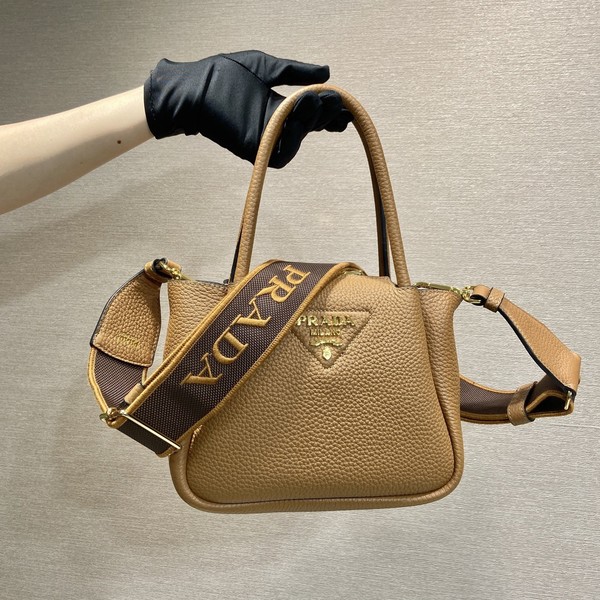 프라다 플루 미니 핸드백 1BA362