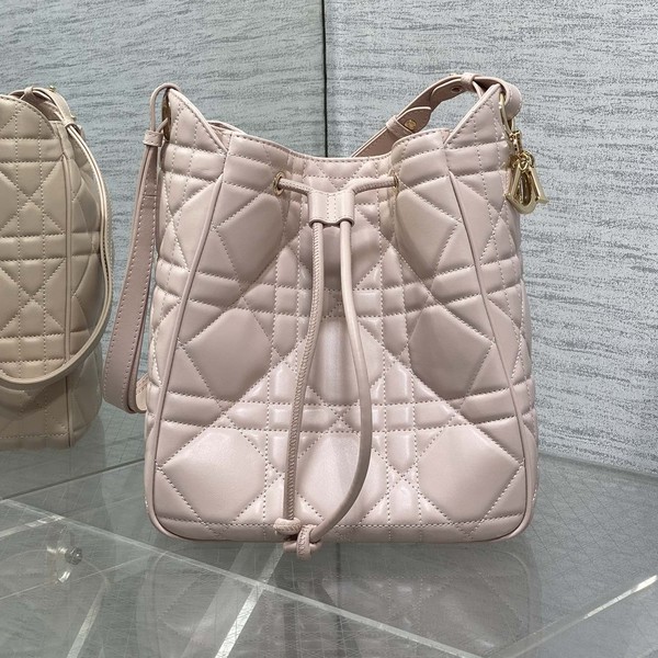 디올 디 모션 미디엄 호보 버킷백 DR09463