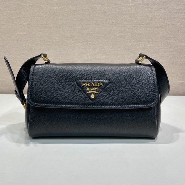 프라다 25FW 스몰 레더 숄더백 1BN022