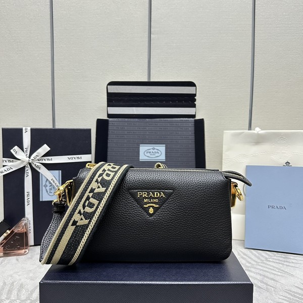 프라다 금장로고 레더 스트랩 숄더 1BH194