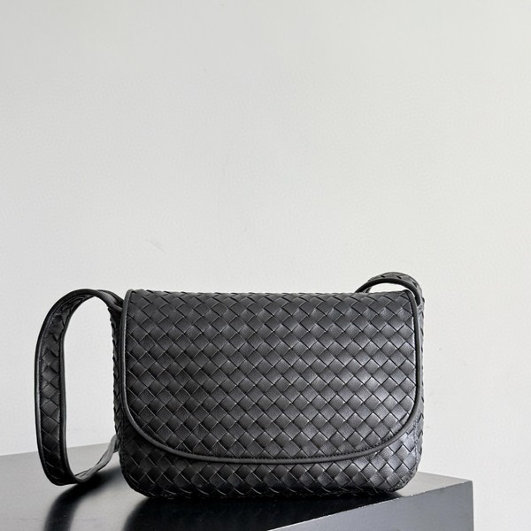 보테가 베네타 베네토 플랩 메신저 백 843836