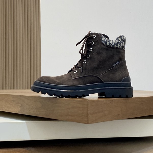 디올 익스플로러 III 앵글 부츠