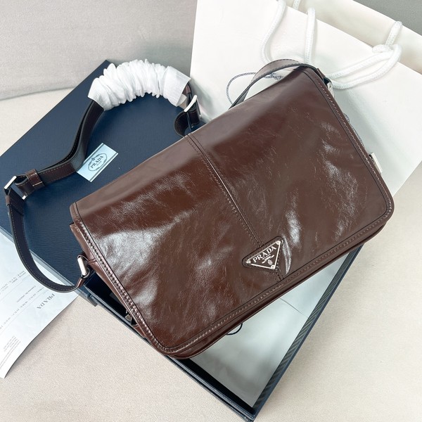 프라다 25FW 가죽 크로스백 2VD073