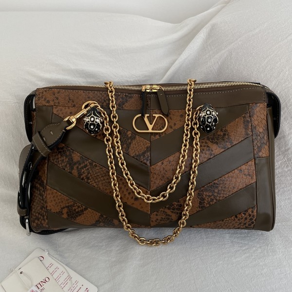 발렌티노 판테아 V로고 팬더 숄더