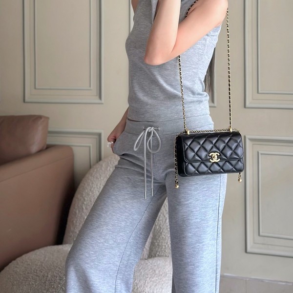 샤넬 미니 플랩 백 금장 AS2615