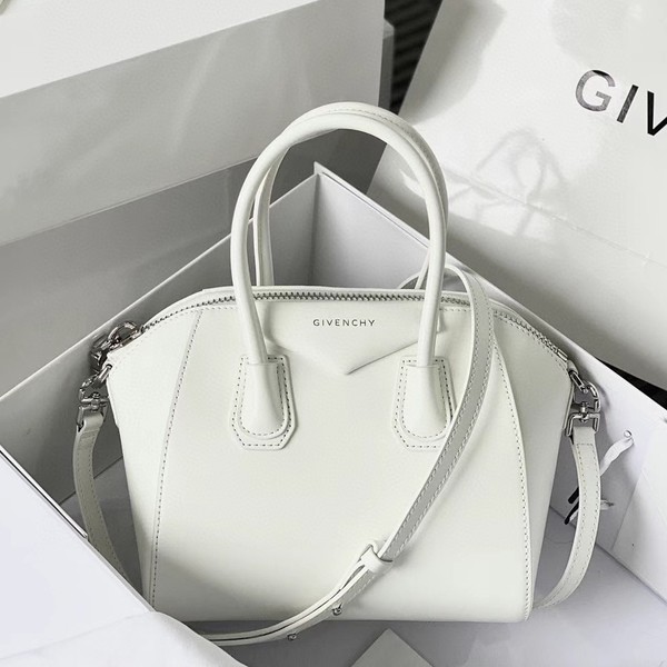 지방시 안티고나 스몰 BB50TPB20R