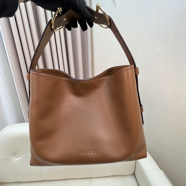 구찌 베아트릭스 미디엄 토트백 ‎850926