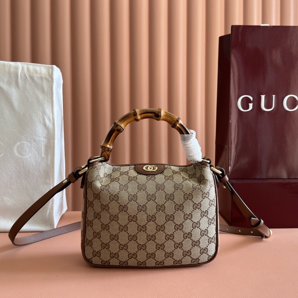 구찌 다이애나 스몰 숄더백 799865