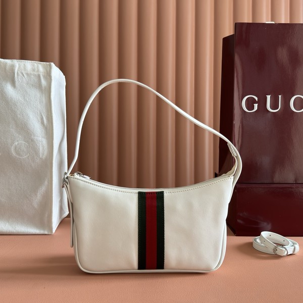 구찌 루네타 스몰 크로스백 863406