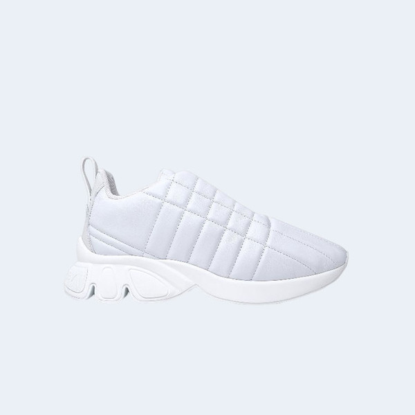 버버리 퀄트 클래스 스니커즈 화이트