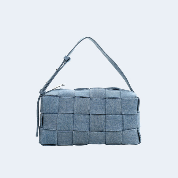 보테가베네타 인트레치아토 맥시 카세트백