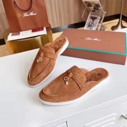 로로피아나 워커 뮬 브라운