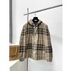 버버리 체크 패턴 리버시블 후드 자켓