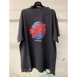 발렌시아가 플래닛 어스 티셔츠