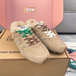 뉴발란스 X 미우미우 콜라보 530 SL 블리치드 가죽