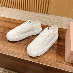 미우미우 레더 워시드 레더 스니커즈