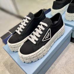 프라다 더블 휠 개버딘 리나일론 스니커즈 블랙