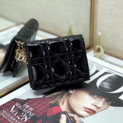 디올 레이디 까나쥬 반지갑