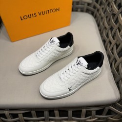 루이비통 리볼리 스니커즈 블랙