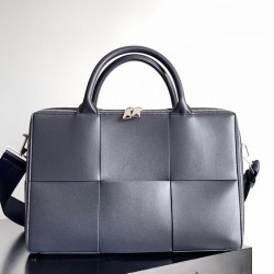 보테가베네타 라지 인트레치아토 카세트 크로스백