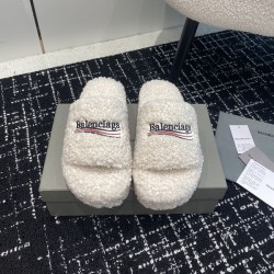 발렌시아가 시어링 슬리퍼