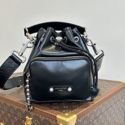 루이비통 노에 카고 M13985