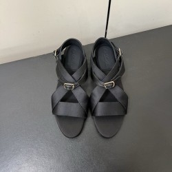 로로피아나 유키 샌들