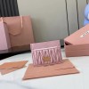 미우미우 세룰리안 가죽 카드 지갑 5MC076