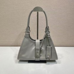 프라다 가죽 토트 1BG580